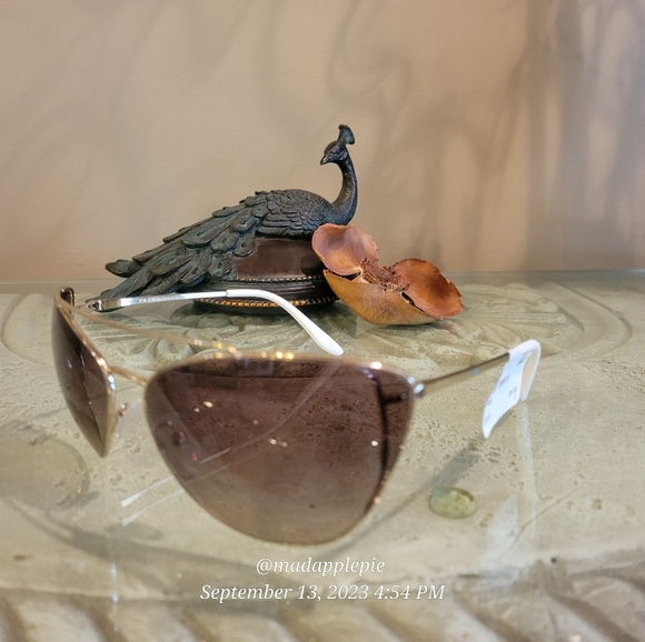 Prada SPR65V Unisex Cat Eye Modified Aviator Sunglasses Gold Metal Frame MA#4 - Picture 5 of 16